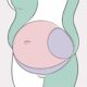Ilustrasi potongan anatomis wanita hamil di trimester ketiga, memperlihatkan bayi, cairan ketuban, plasenta, dan organ dalam yang terlihat dengan jelas di dalam perut yang membesar.